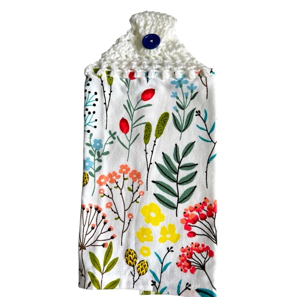 Relisted Colorful Wildflowers Crochet Top Hanging Kitchen or Bathroom Towels - Picture 5 of 8